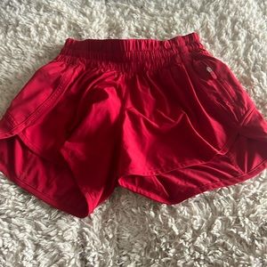 Lululemon Tracker Short V *4" 💋Flamenco Red 💋➡️swipe for pics➡️